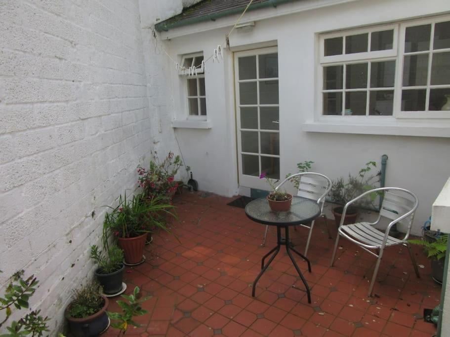 Cathedral Cottage Londonderry Exterior foto